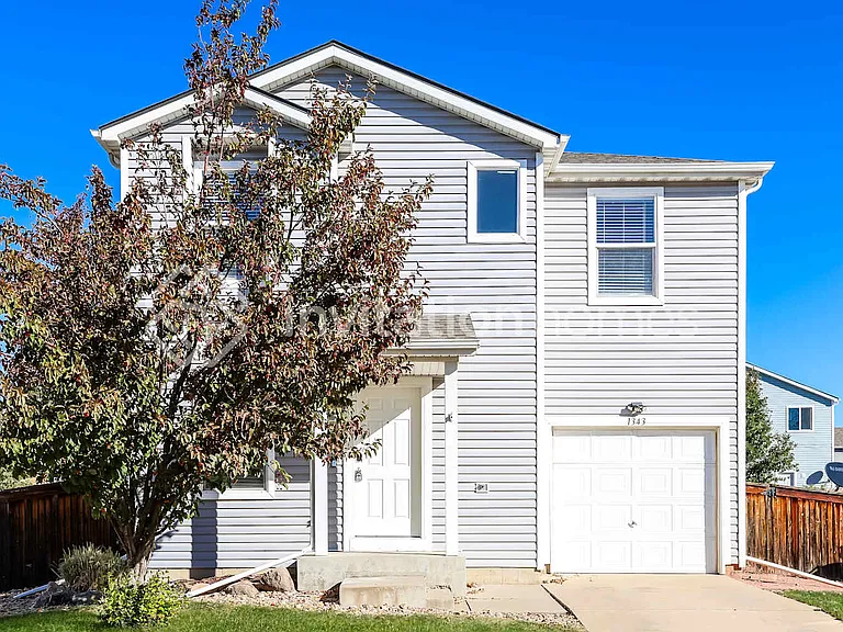 1343 Flycatcher Ave — Photo 1