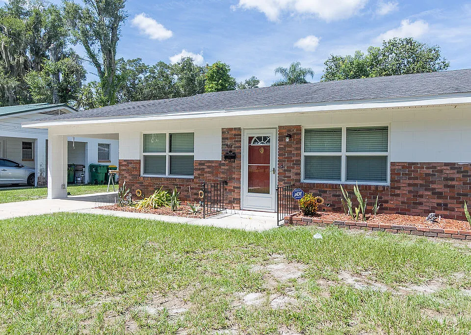 106 N Kentucky Ave #1