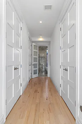 Sold by Nest Seekers International | media 6