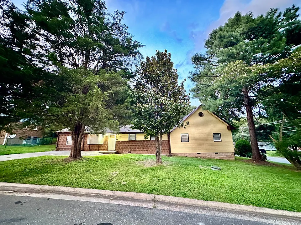 2019 Athens Ave #2019B
