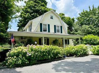 3 Brighton Pl, Huntington, NY 11743