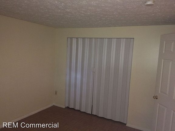 3rd image of 1420 Herbert Dr APT C
