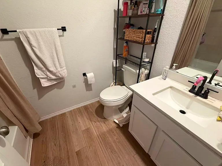 14638 Emerio Dr — Photo 10