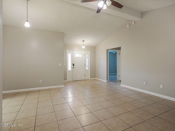3rd image of 280 DOVEFIELD Court