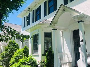 31 Meadow Pl, Rye, NY 10580