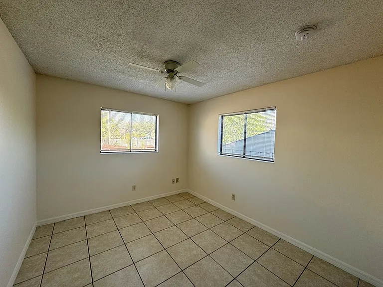 515 Pigeon Cir — Photo 9