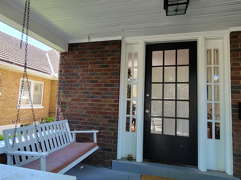 422 Iola Rd — Photo 2