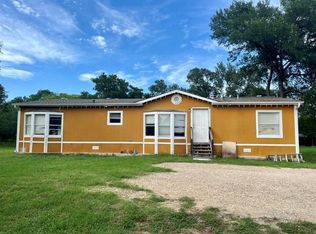 150 Oak Forest Dr, Cedar Creek, TX 78612