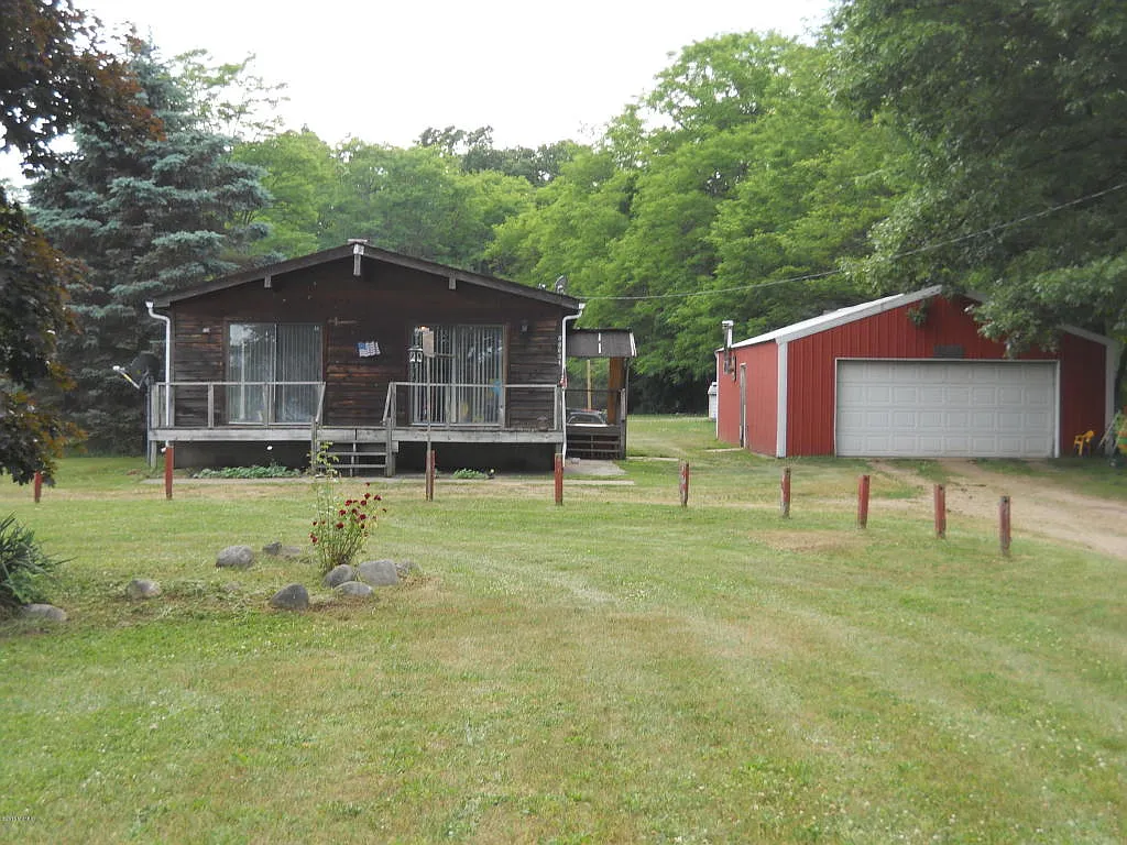 53624 N Fisher Lake Rd photo 1