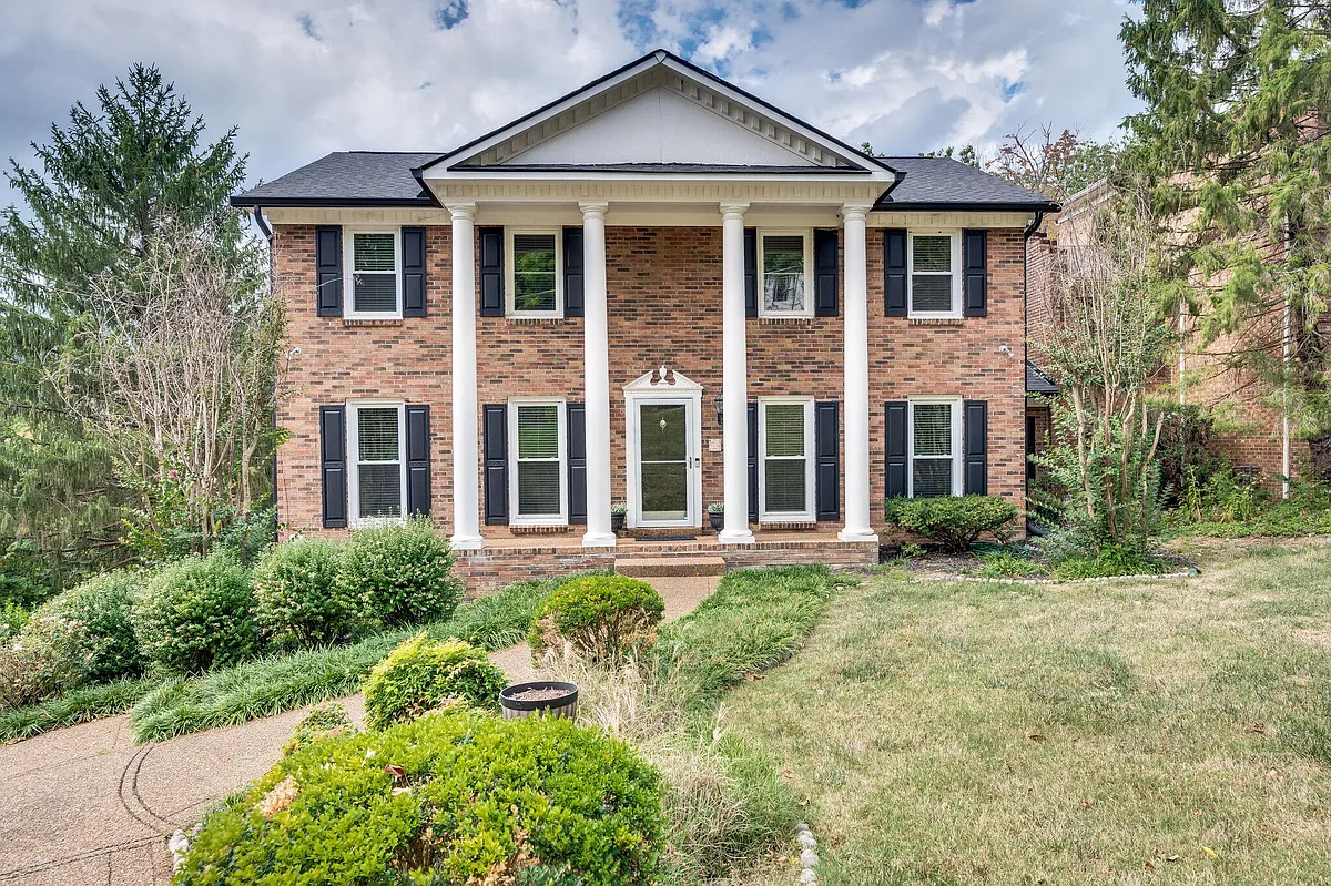 Building Photo - 4625 Mountain View Dr