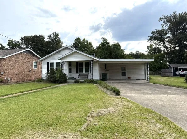 3909 Genessee St, Lake Charles, LA 70605