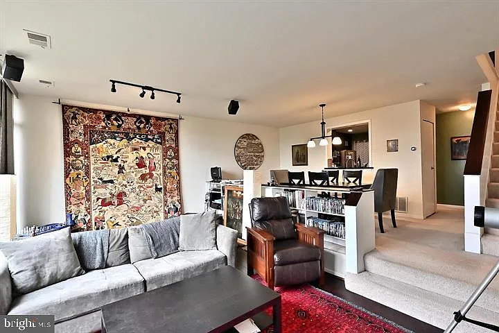 2212 S Randolph St #1 — Photo 11