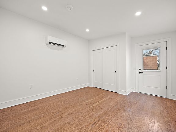 5th image of 839 N Tatnall St #302