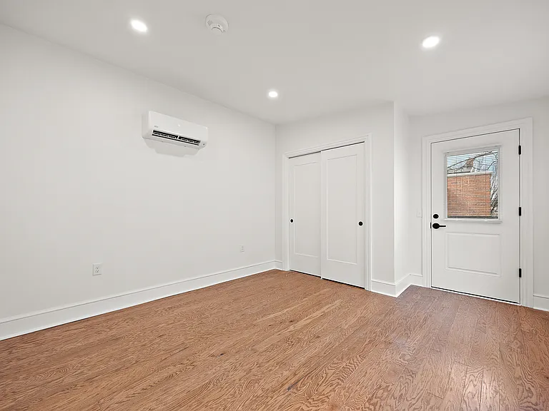 839 N Tatnall St #302 — Photo 5