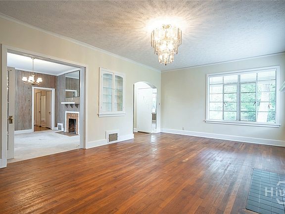 5th image of 199 Lake Forest Drive