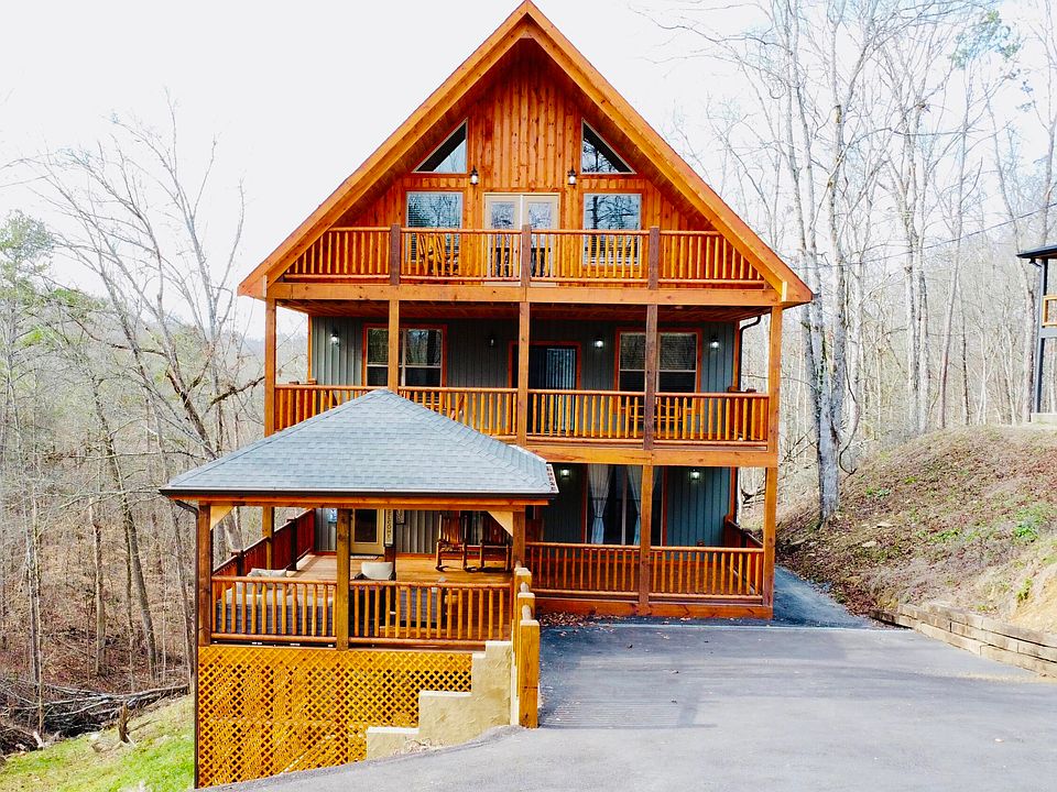 1st image of 735 Timberlake Cir