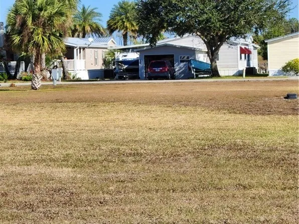 860 Yacht Club Way, Moore Haven, FL 33471