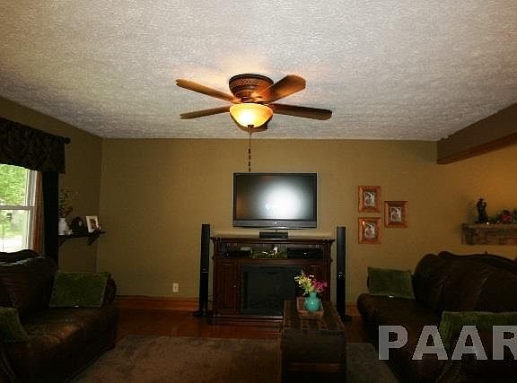 4th image of 30099 Grandview Ter