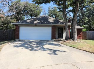 5901 Kesler Dr, Arlington, TX 76017