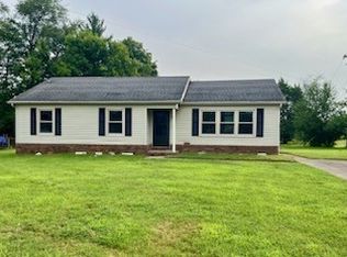 1902 Chateaugay Dr, Hopkinsville, KY 42240