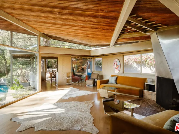 11600 Amanda Dr, Studio City, CA 91604