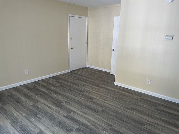 2nd image of 1946 B St #15