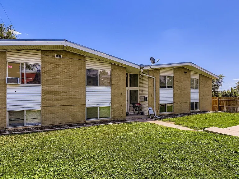 2926 Eliot Cir #4 — Photo 7