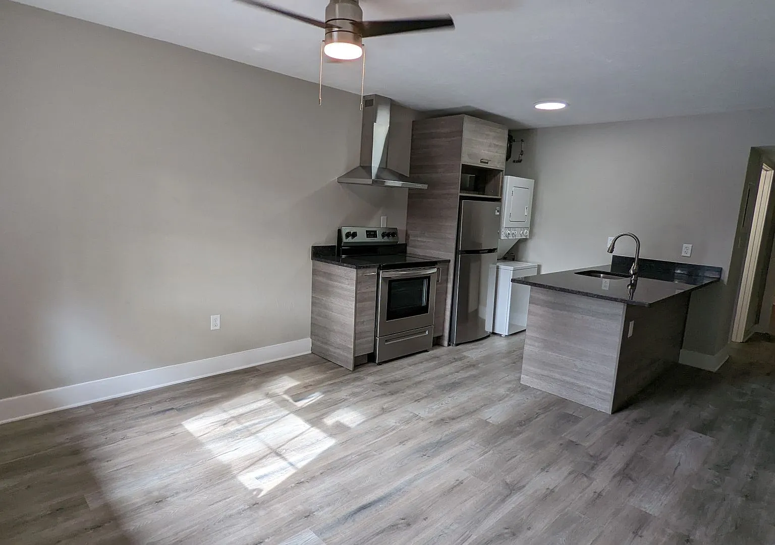 Arrowhead Apartments — Photo 4