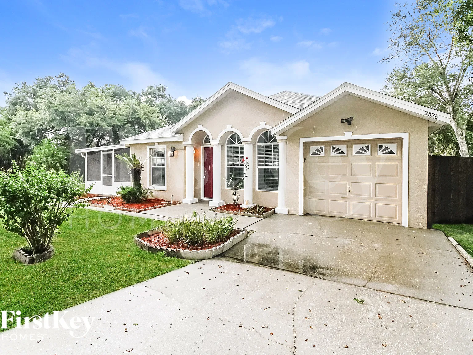 3 bed, 2.0 bath, 1150 sqft, $2,200 — Photo 2