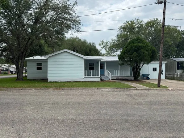 709 Beacon St, Cuero, TX 77954