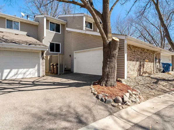 9184 Neill Lake Rd, Eden Prairie, MN 55347