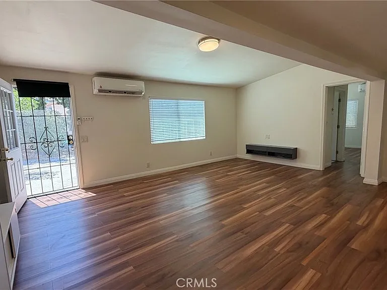 8169 Blewett St — Photo 3