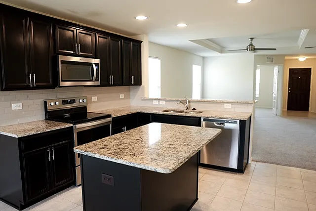 1416 Waggoner Dr — Photo 13