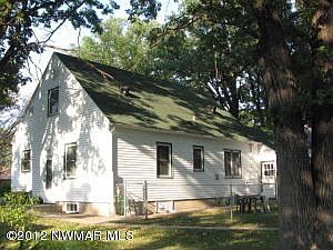 4th image of 114 Jensen Ave NE