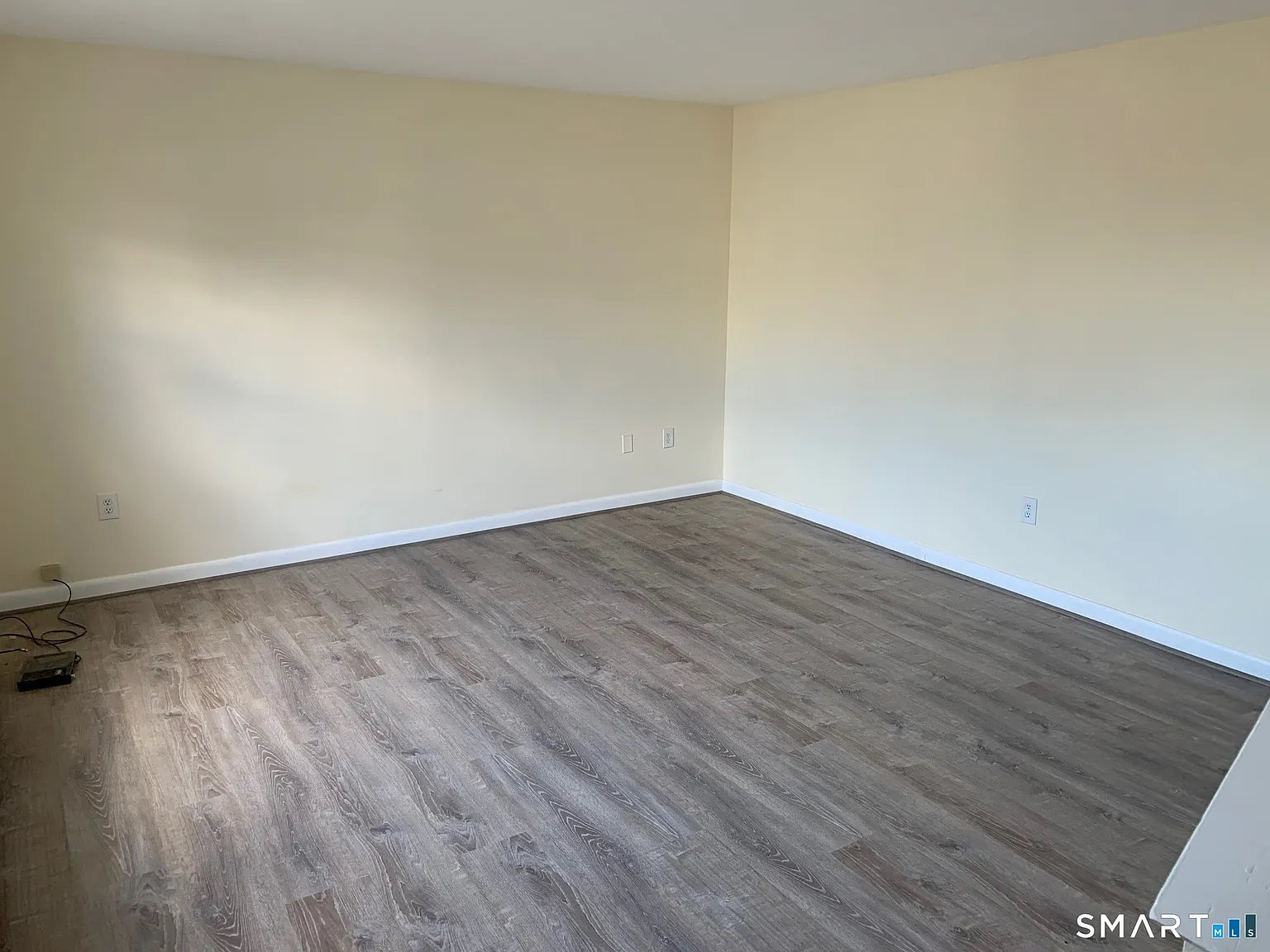 3 bed, 1.5 bath, 2500 sqft, $2,700 — Photo 4