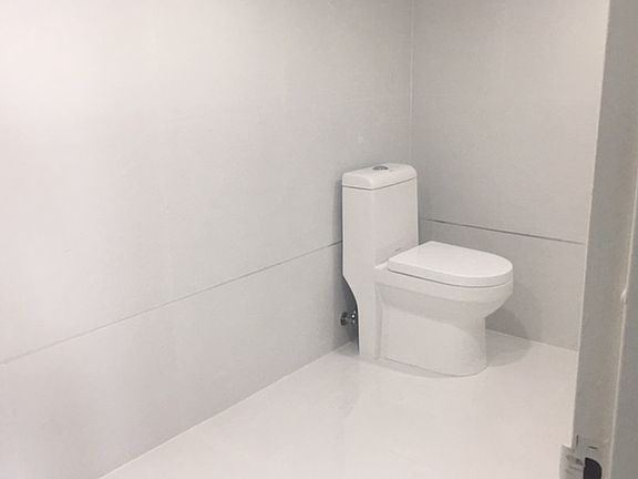 2nd image of 7928 West Dr APT 904