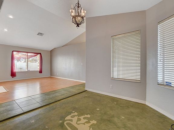 5th image of 7628 Oyster Cove Dr
