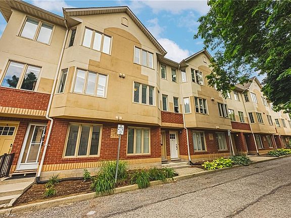 3rd image of 266 Limeridge Rd E #3