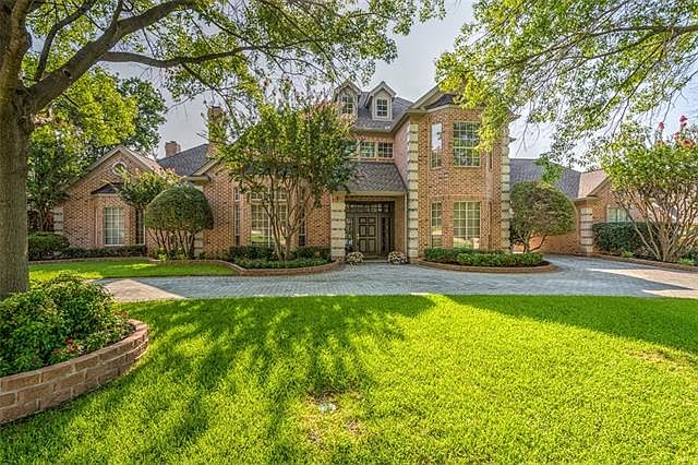 1st image of 4611 Lakeside Dr