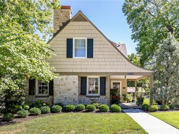 6833 Locust St, Kansas City, MO 64131
