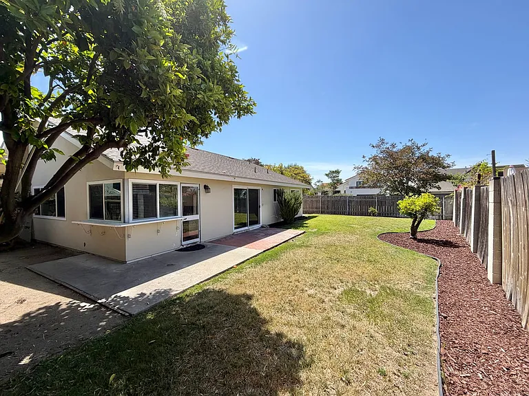 6104 Haas St — Photo 13