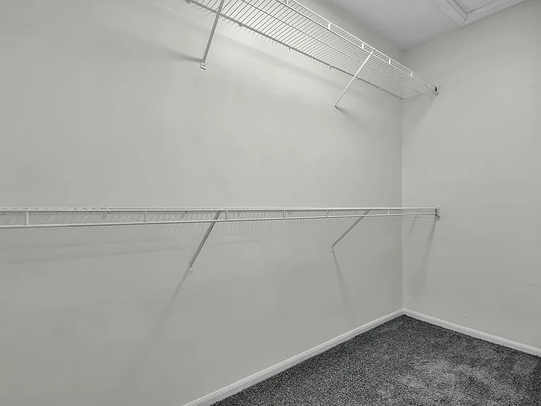 Coventry Apartments — Photo 22