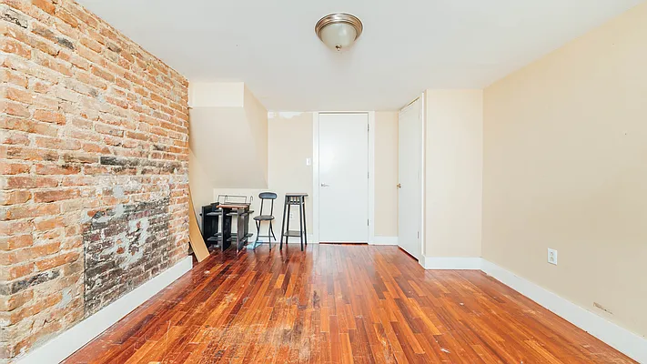 Rented by Nooklyn NYC LLC | media 7