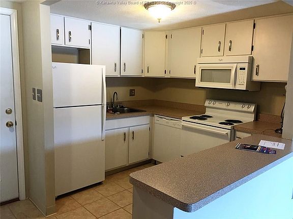 5th image of 2106 Kanawha Blvd E APT 602