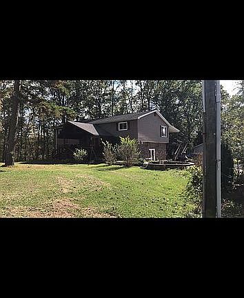 3rd image of 145 Palace Ln