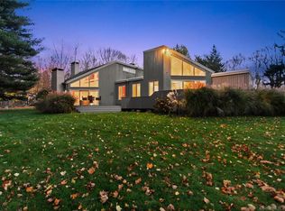 1288 Rock Rimmon Rd, Stamford, CT 06903