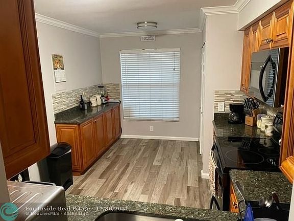 4th image of 4550 NE 18th Ave #710