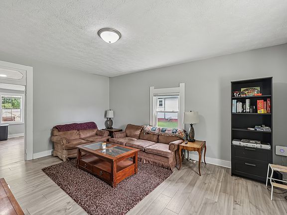 2nd image of 2229 N Arsenal Ave