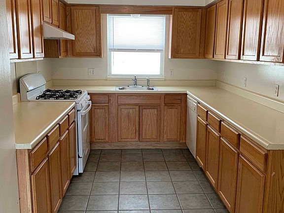 2nd image of 45-47 2nd St Floor 3