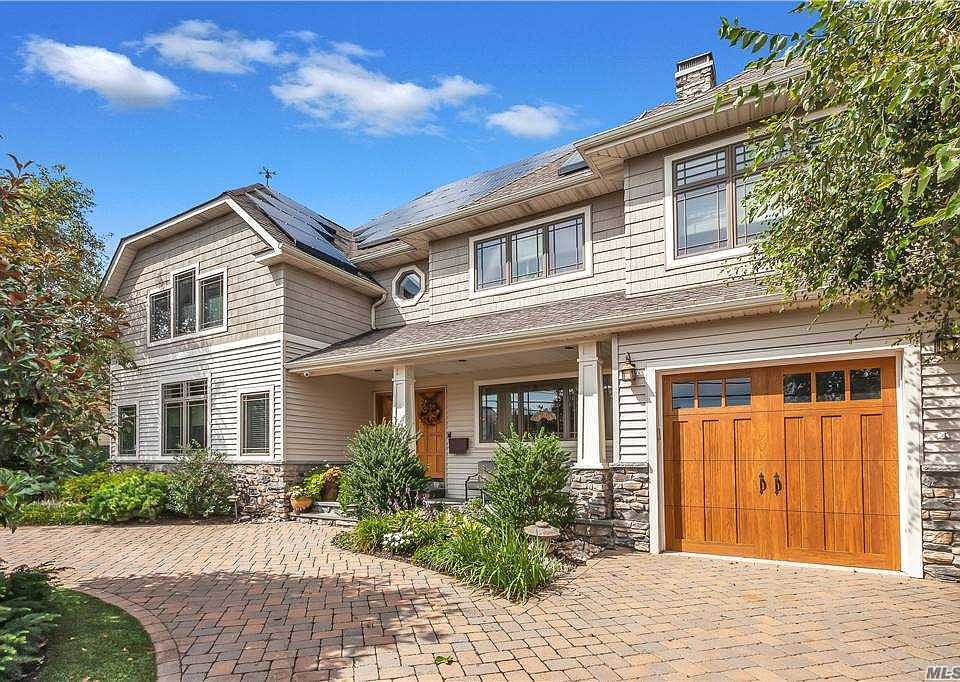 1st image of 18 Cail Dr